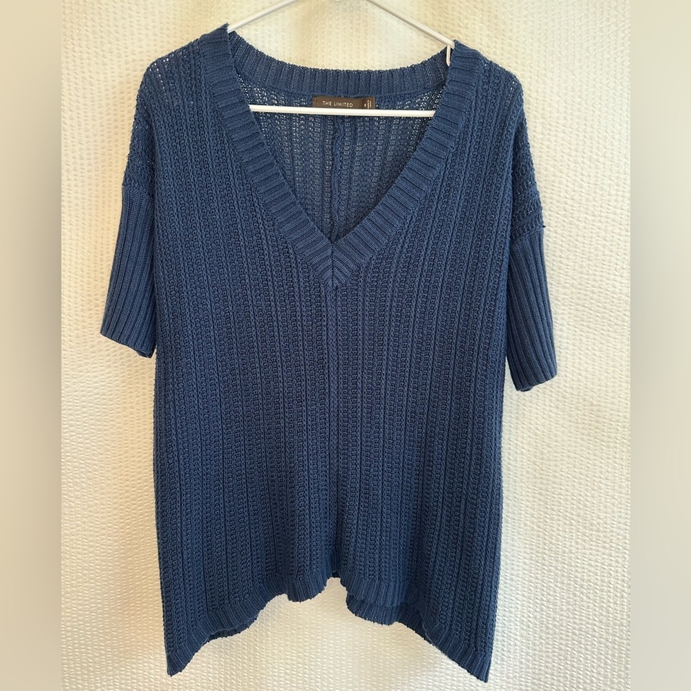 THE LIMITED Blue V-Neck Short Sleeve Relaxed Knit Pullover Sweater Top Size Smal